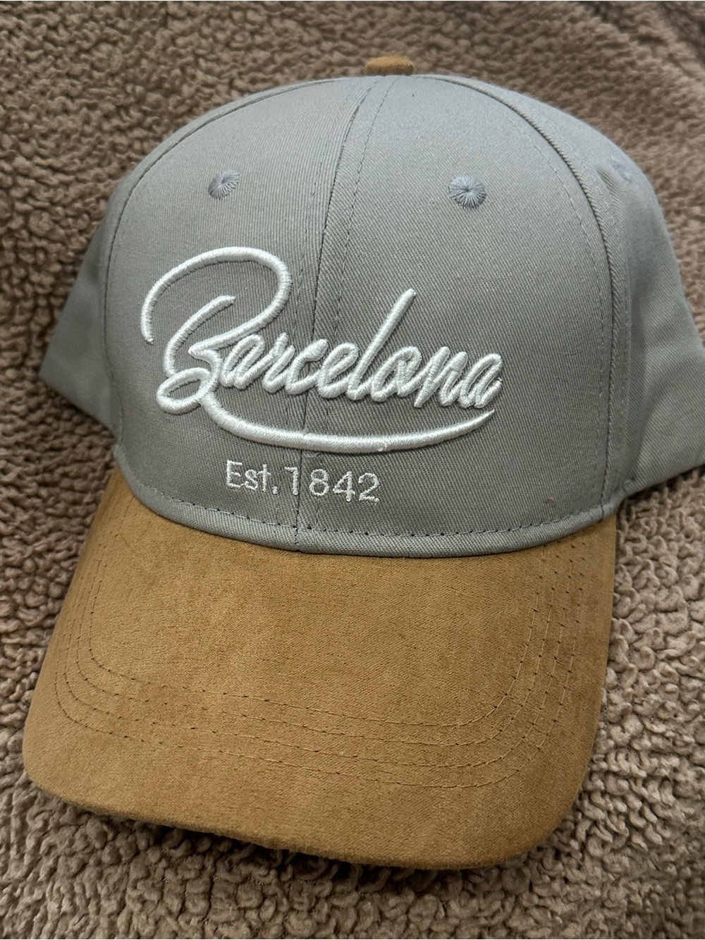 NWOT Barcelona Robin Ruth Cap